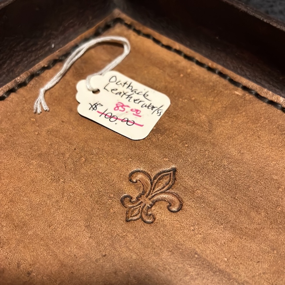 All Leather Valet Tray - Picture 4 of 4
